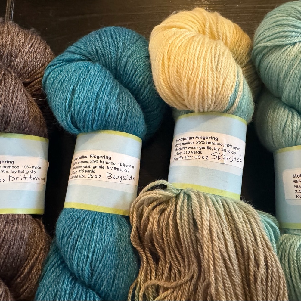 Multicolor Yarn Set - Picture 2 of 4